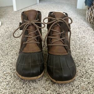 Women’s Brown Duck Boots
